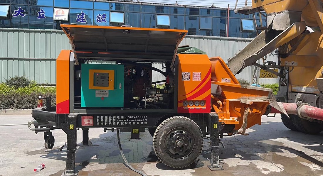 科瑪森K5H-50版50泵在浙江實現(xiàn)大面積廠房快速泵送施工