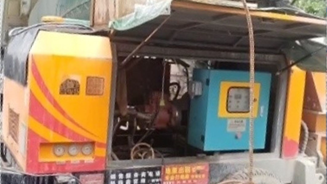 40泵西安輕軌站施工：解決人工輸送混凝土難的問題，提升工作效率