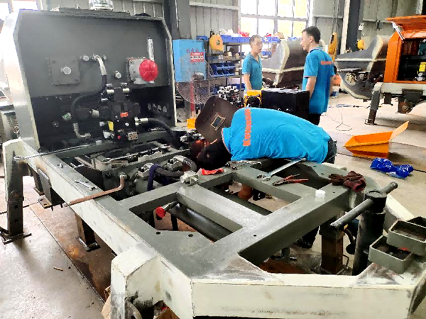 致敬科瑪森車間一線工人：付出汗水，筑夢未來