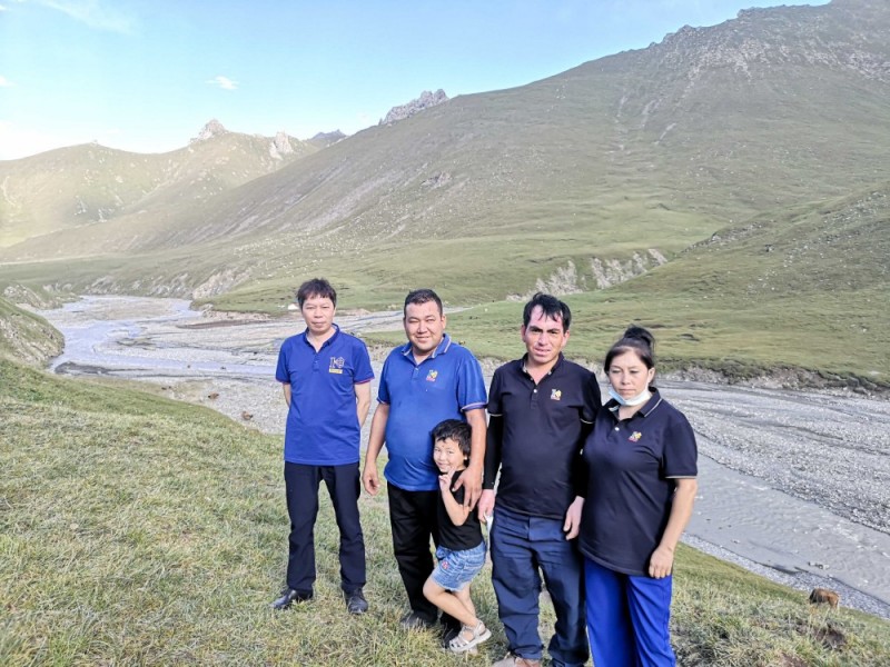 科瑪森飛赴千里走訪阿克蘇地區(qū)，初心不忘助發(fā)展