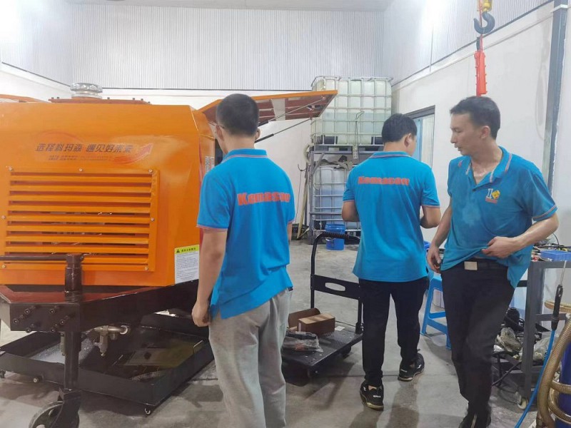 愛在父親節(jié)：父愛如山，大愛無言